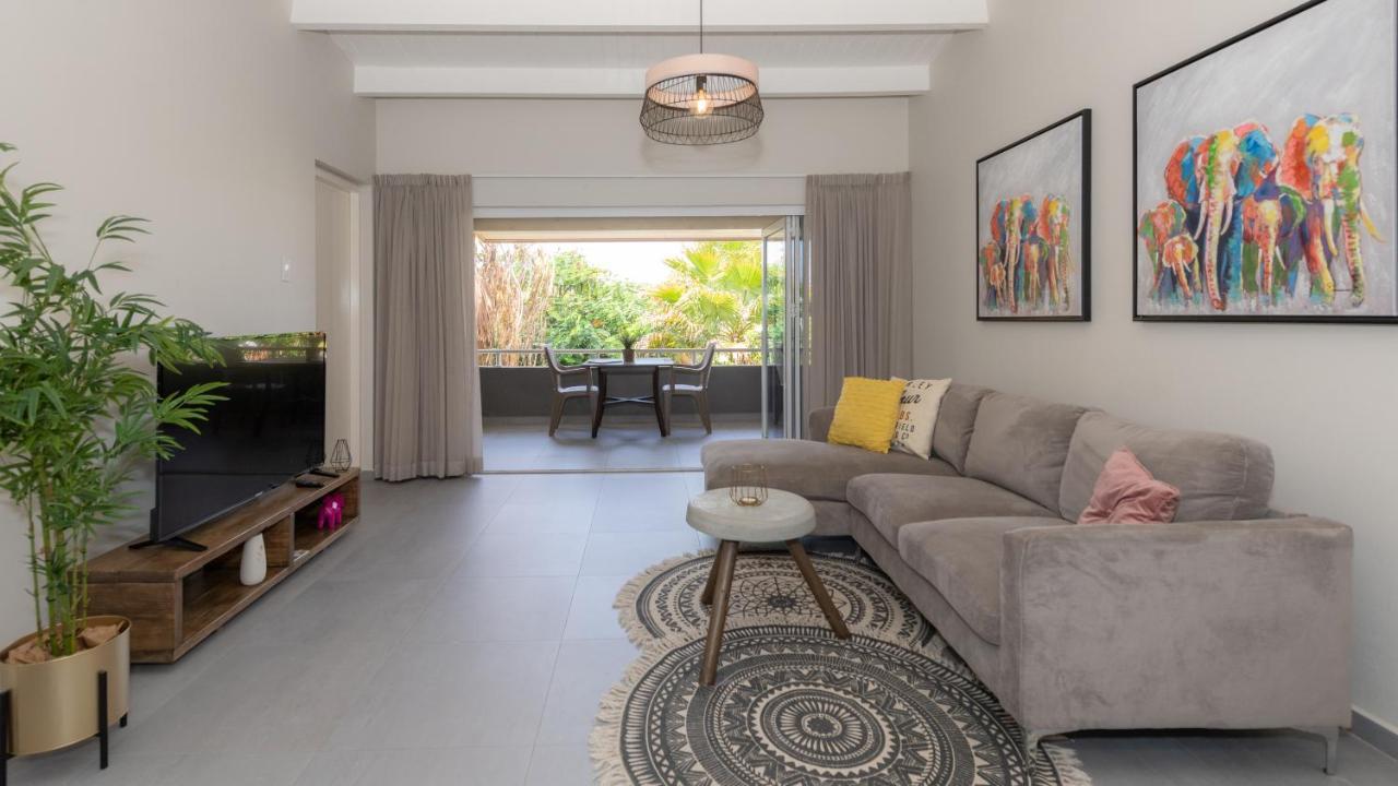 Casa Arte- Exclusive Apartment With Internet And Pool Santa Catharina Exterior photo